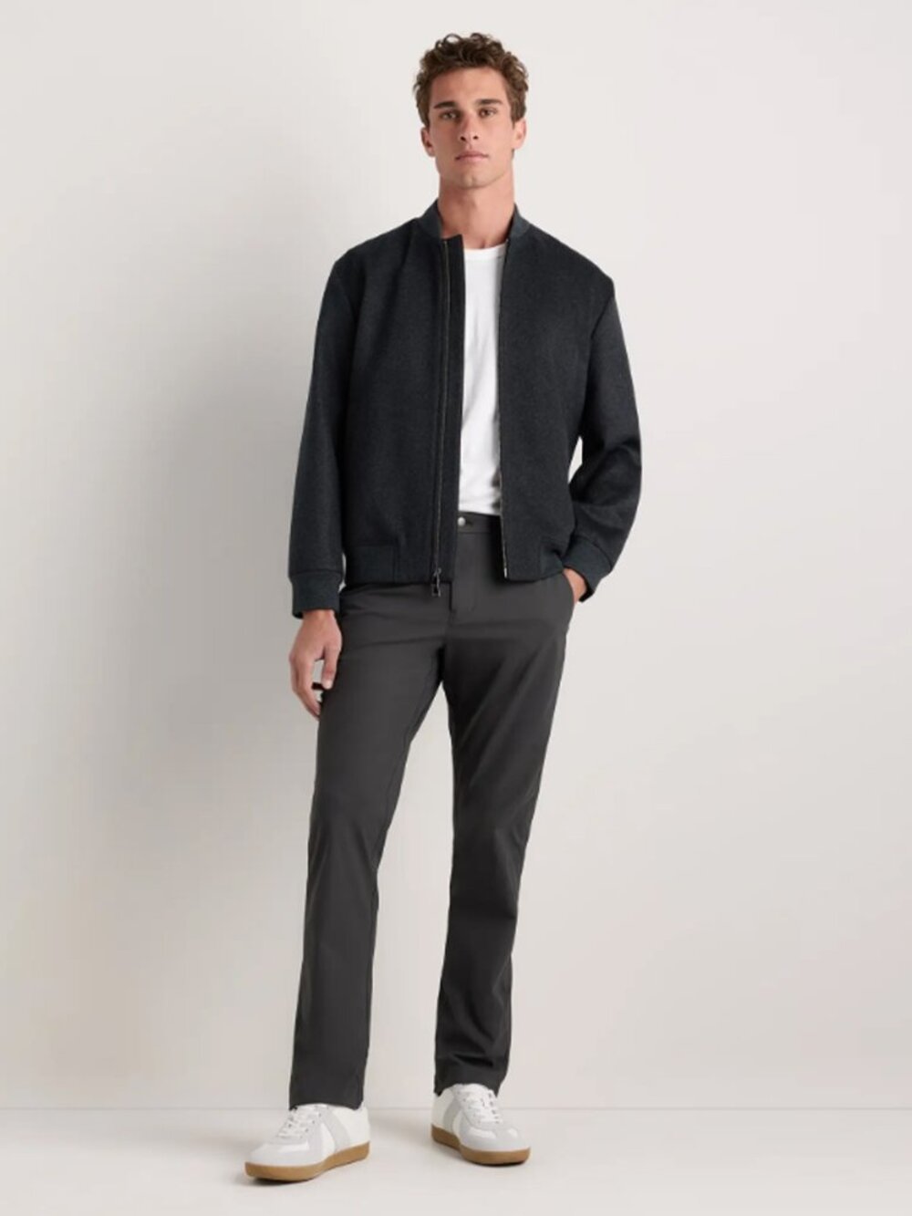Quince Ultimate Commuter Pants Classic Fit Steel Grey size 38x30